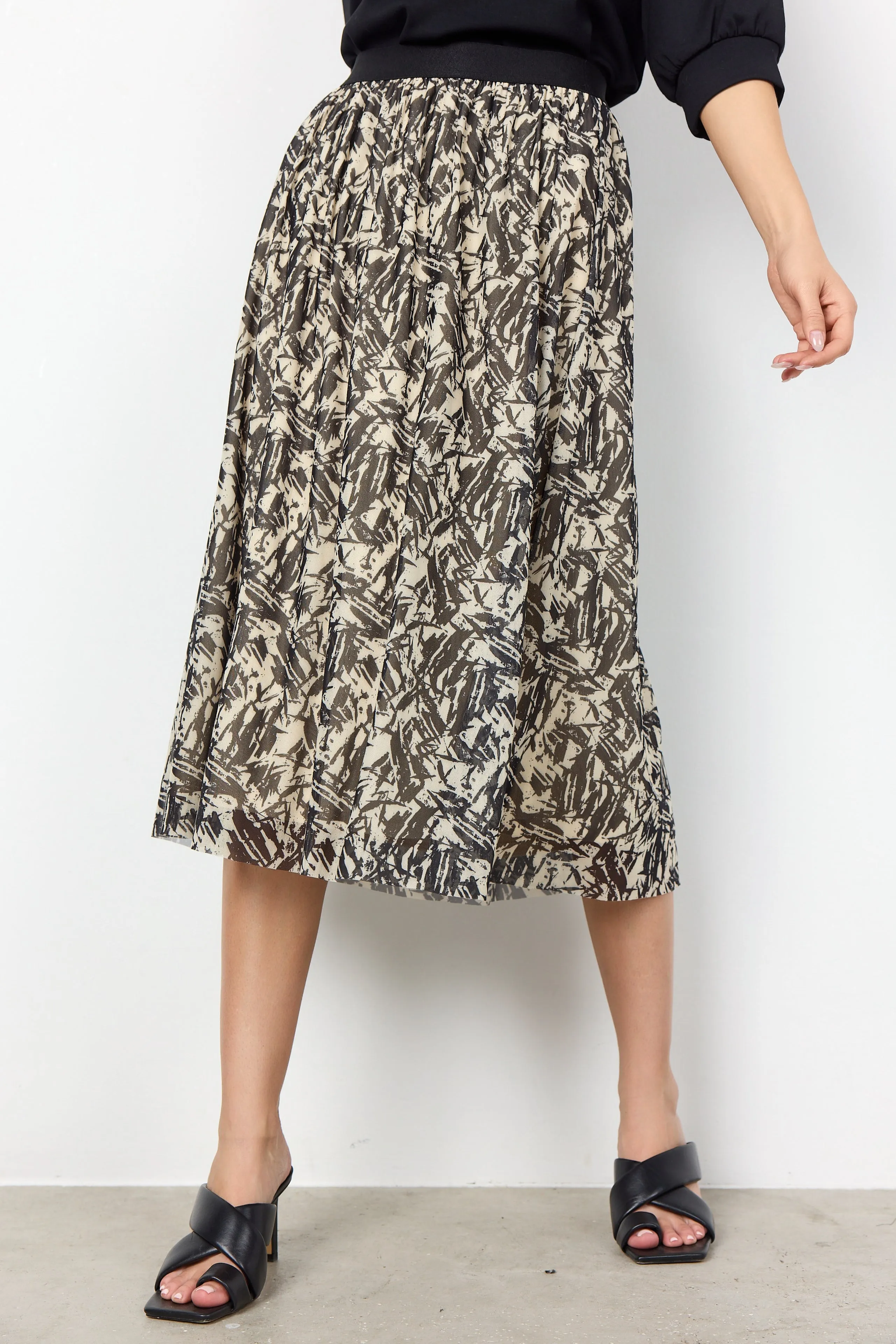 26243- Black Print Alda Skirt - Soya Concept