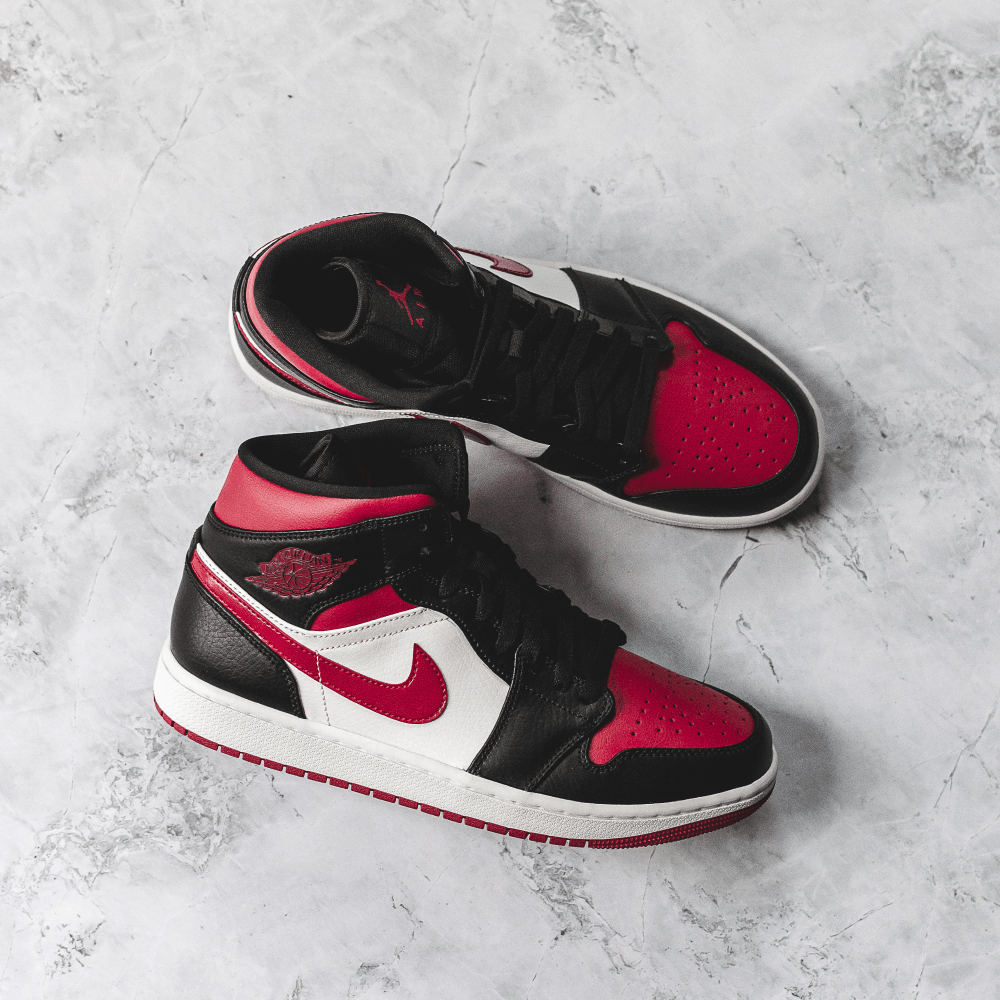 Jordan 1 Mid Bred Toe