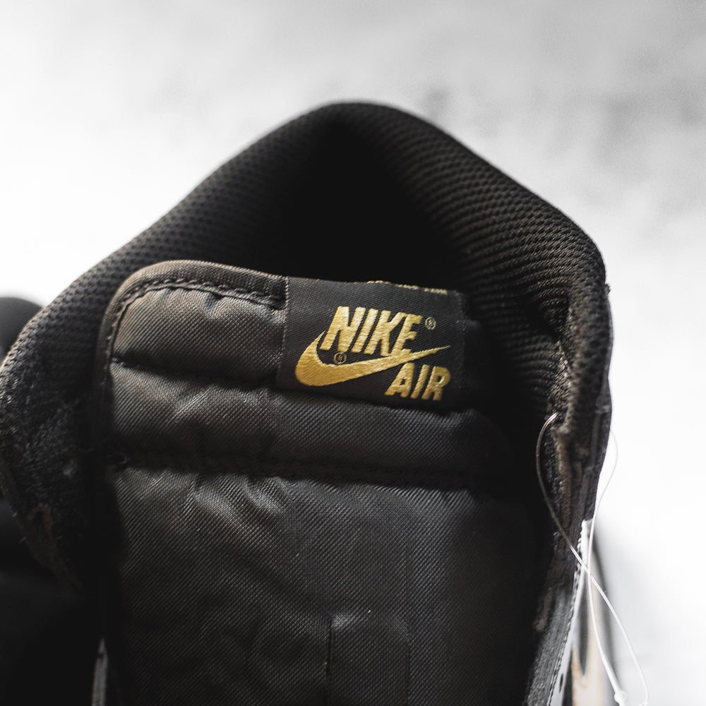 Jordan 1 Retro High Black Metallic Gold (2020)