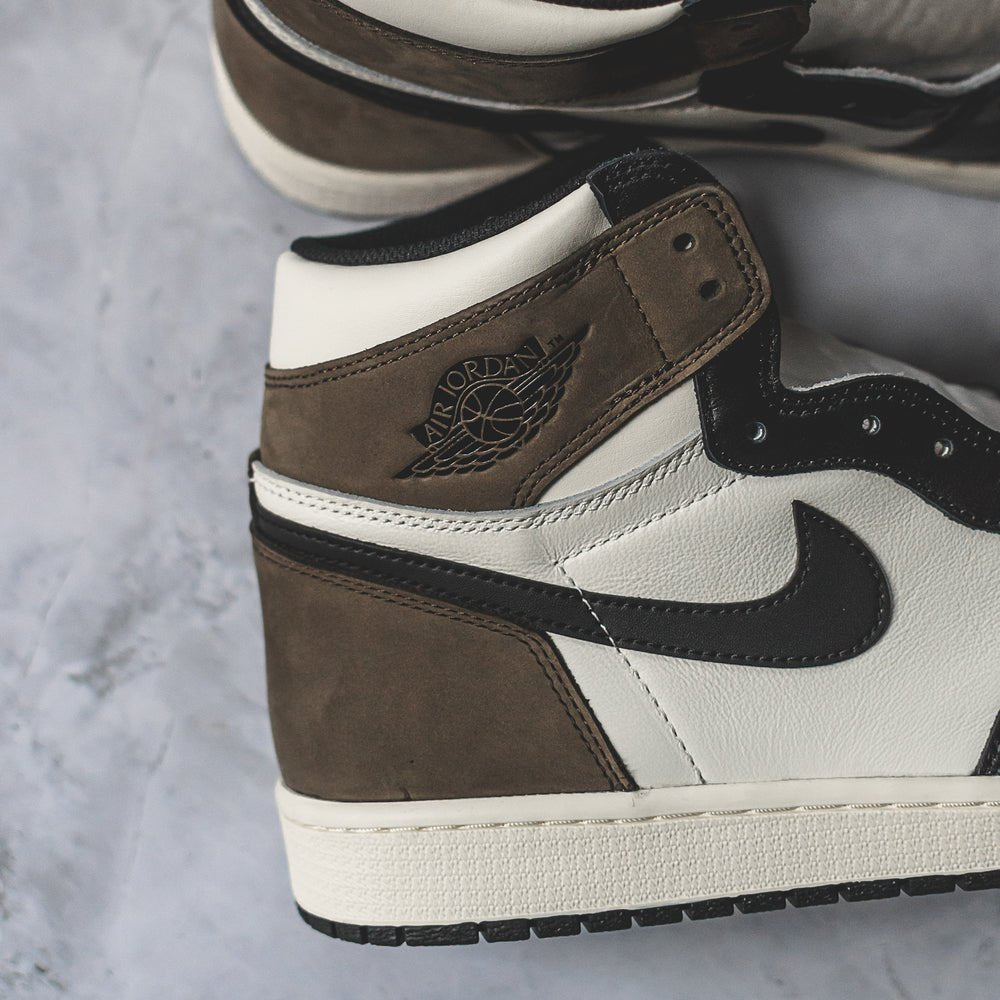 Jordan 1 Retro High Dark Mocha