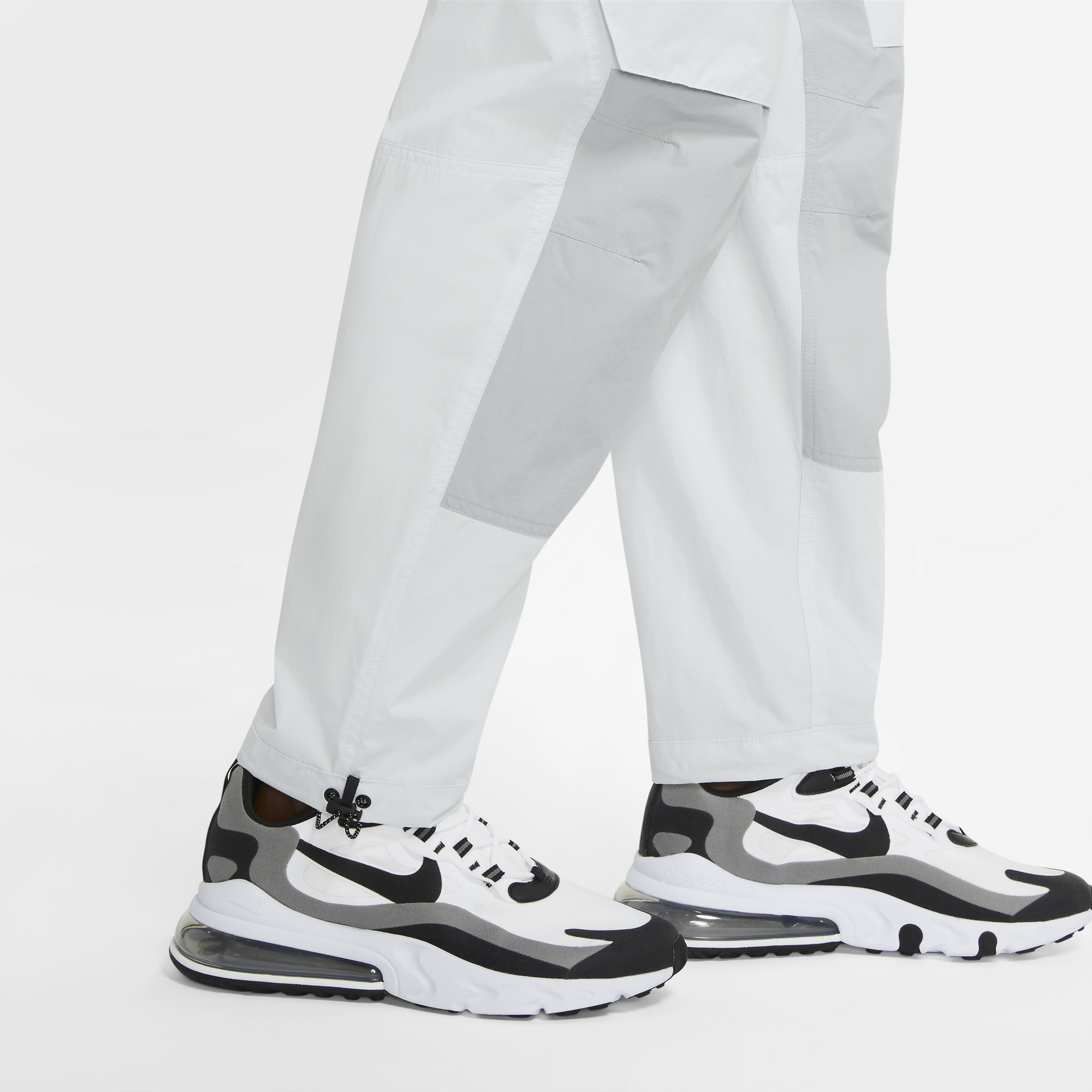 NIKE SPORTSWEAR TECH PACK