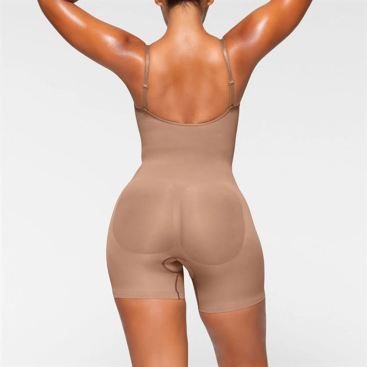 SKIMS SEAMLESS SCULPT Mid Thigh Bodysuit Sienna - Brown