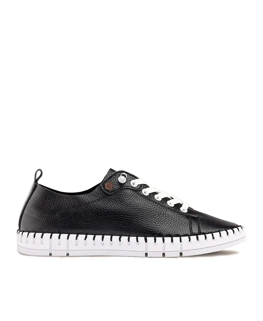 Yokono Flow Lace-Up Flat Sneakers