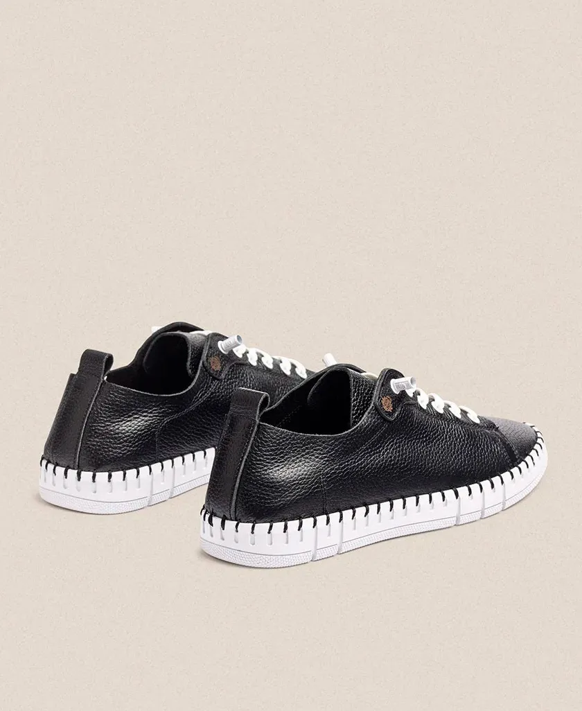 Yokono Flow Lace-Up Flat Sneakers